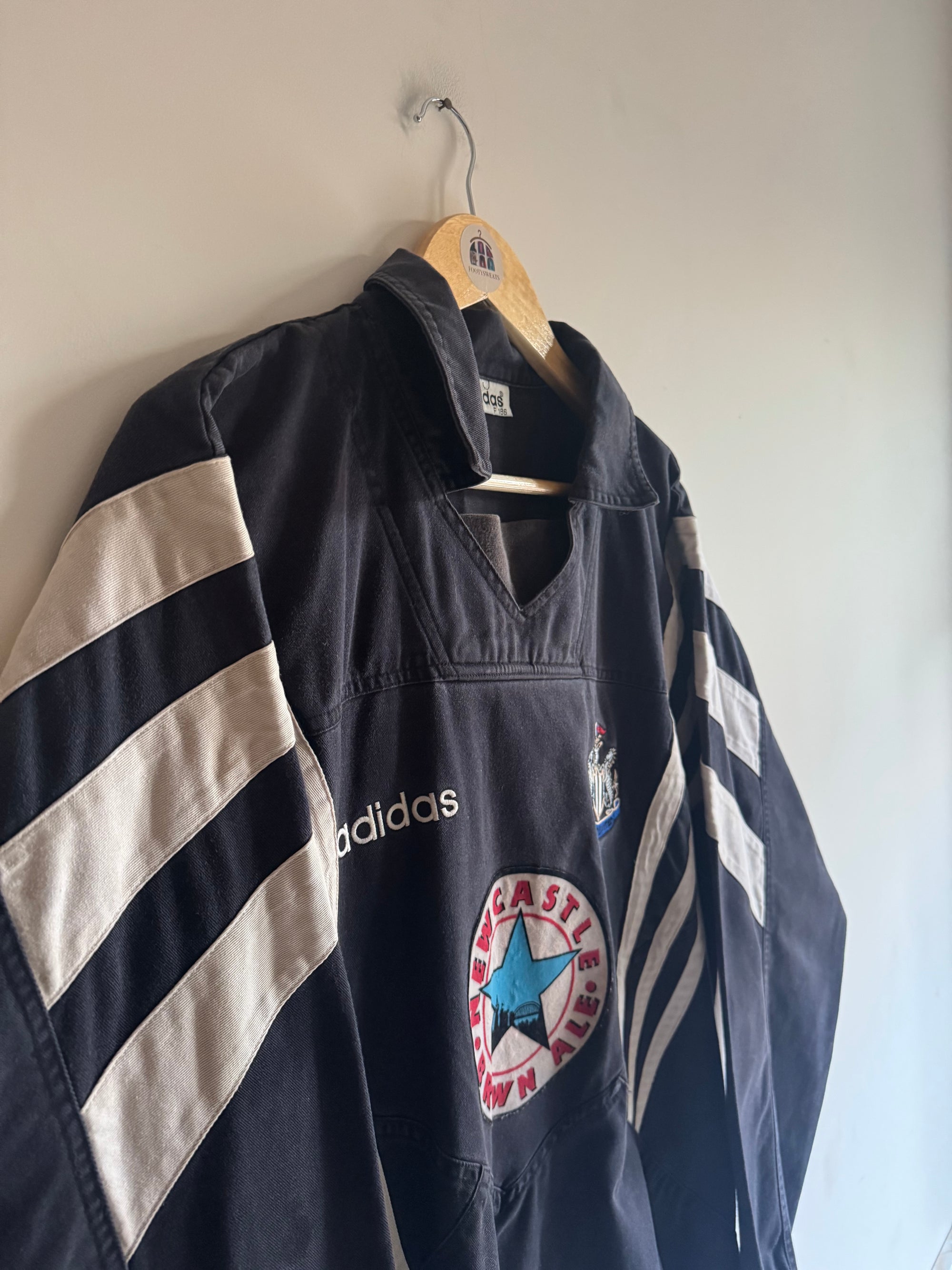 Newcastle United 🏴󠁧󠁢󠁥󠁮󠁧󠁿 1995-96 Adidas Drill Top