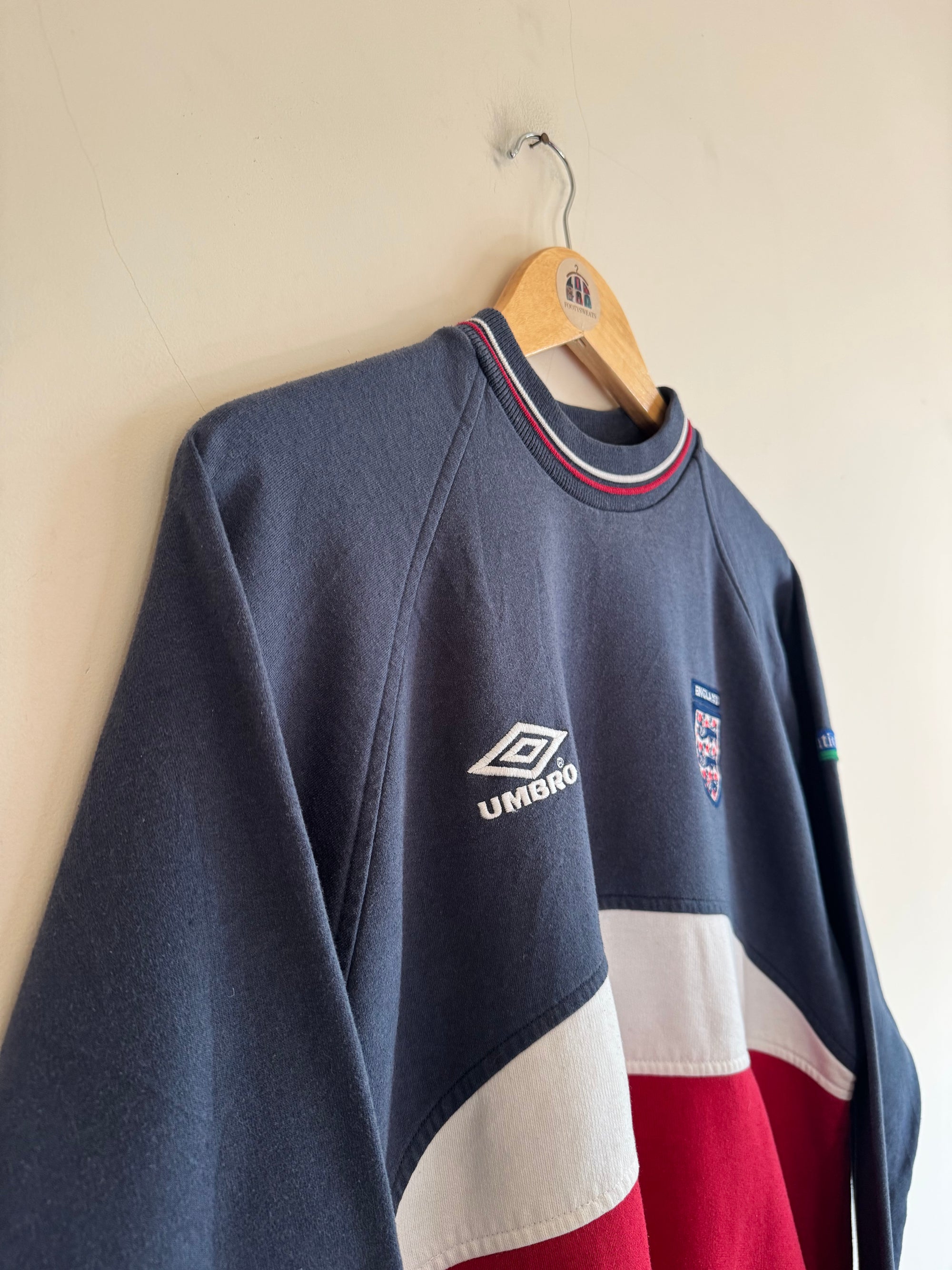England 🏴󠁧󠁢󠁥󠁮󠁧󠁿 1998-99 Umbro Sweatshirt