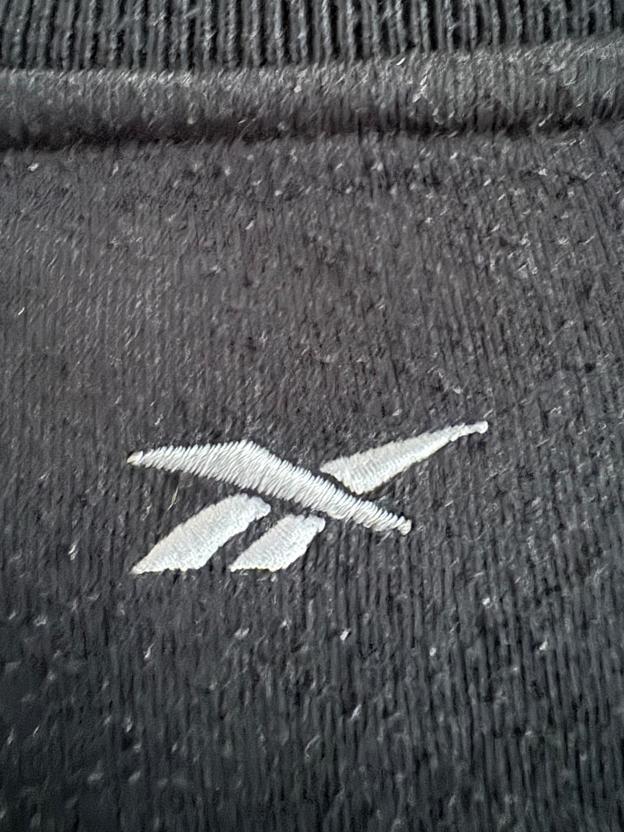 Liverpool 🏴󠁧󠁢󠁥󠁮󠁧󠁿 2002-03 Reebok Sweatshirt