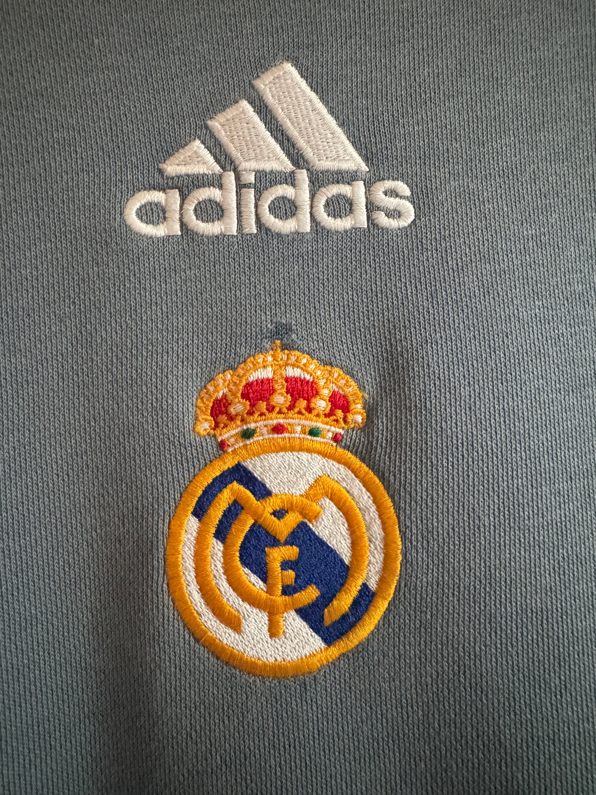 Real Madrid 🇪🇸 2001-02 Adidas Sweatshirt