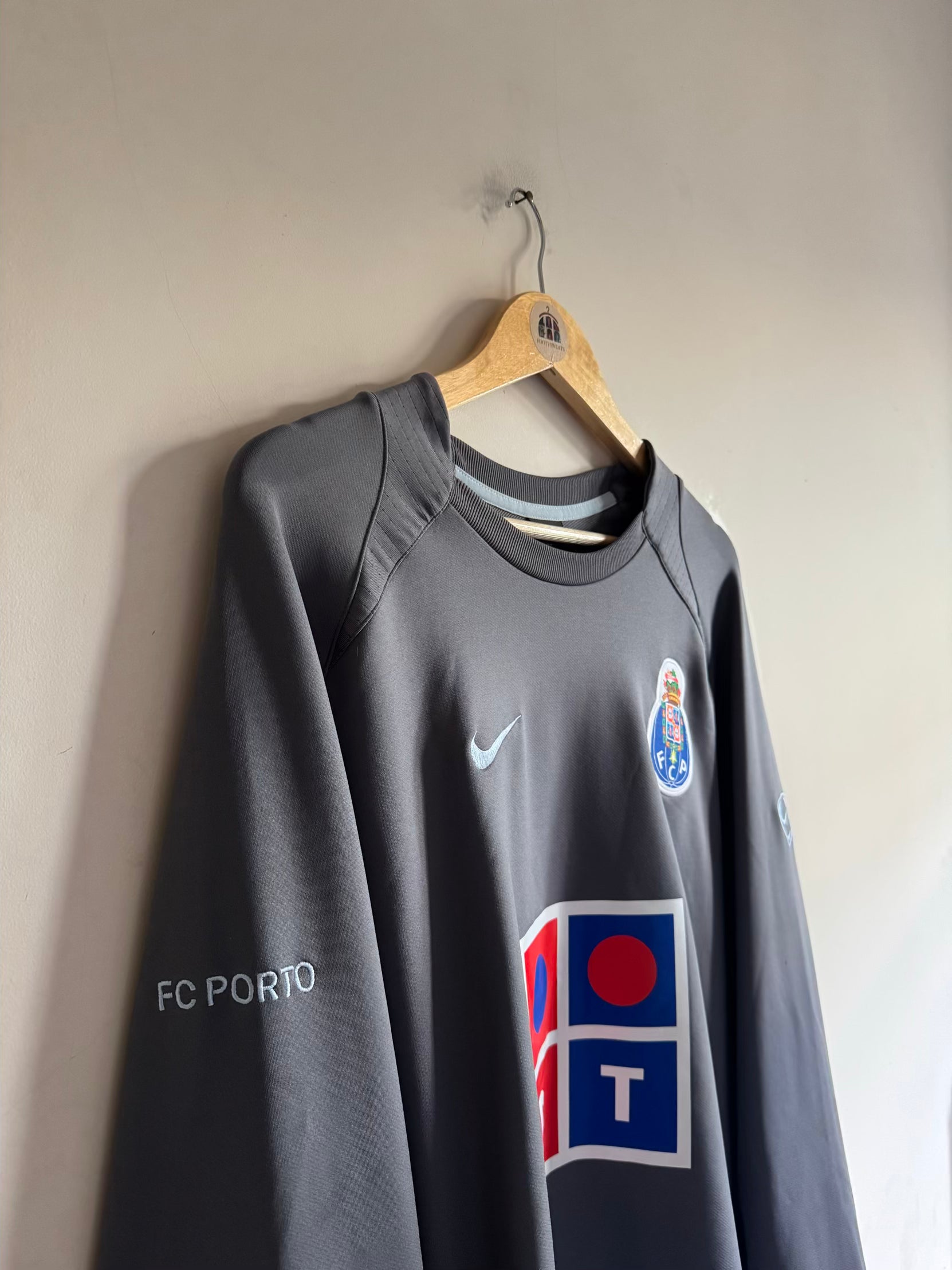 Porto 🇵🇹 2005-06 Nike Sweatshirt