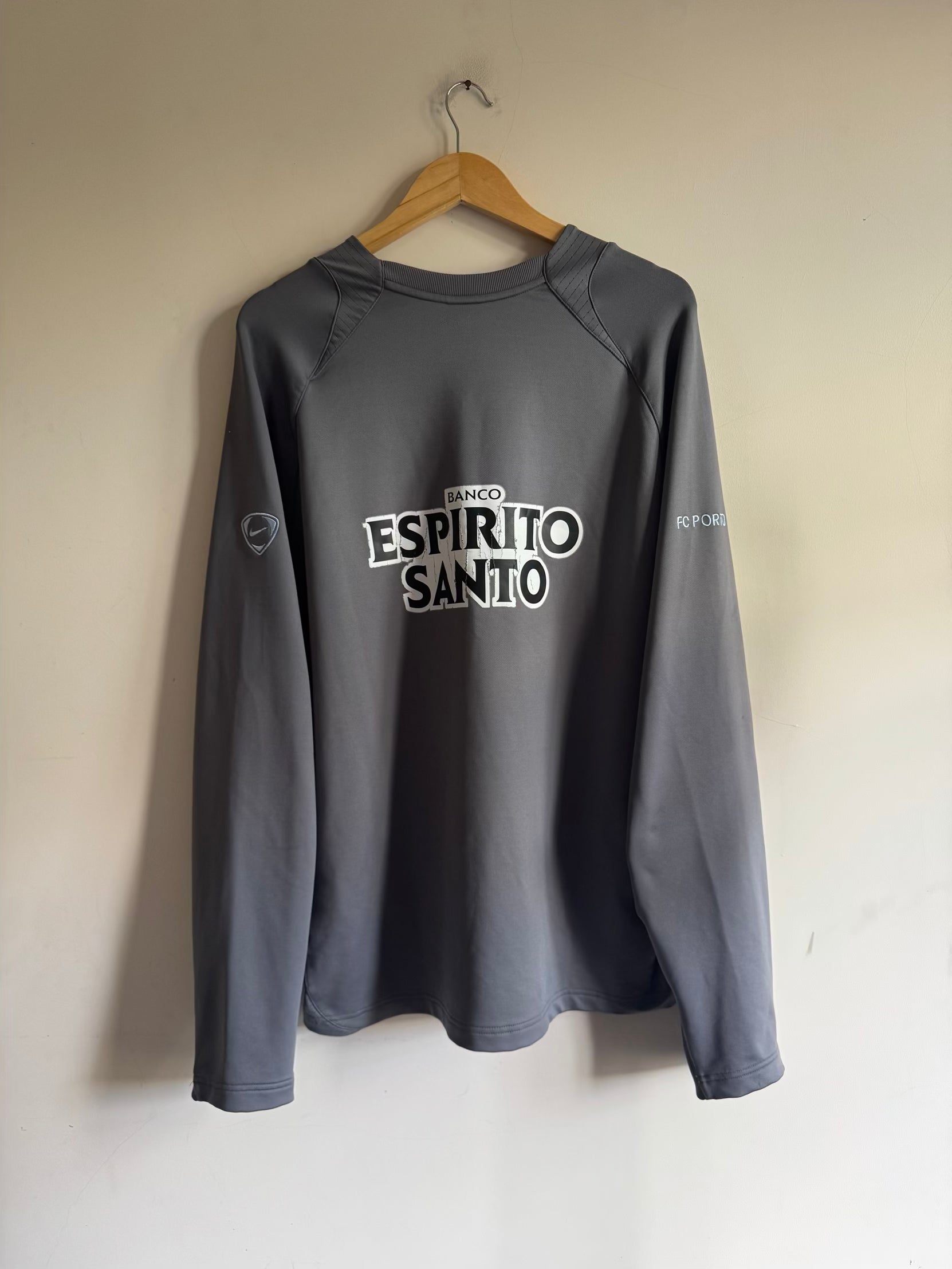 Porto 🇵🇹 2005-06 Nike Sweatshirt