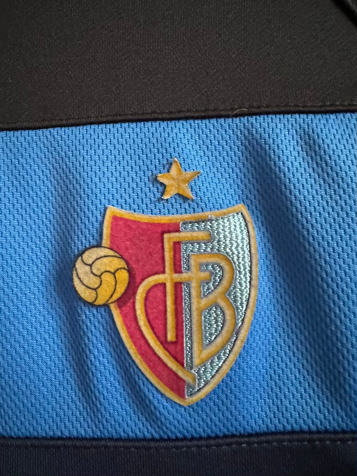 FC Basel 🇨🇭2004-05 Nike Sweatshirt