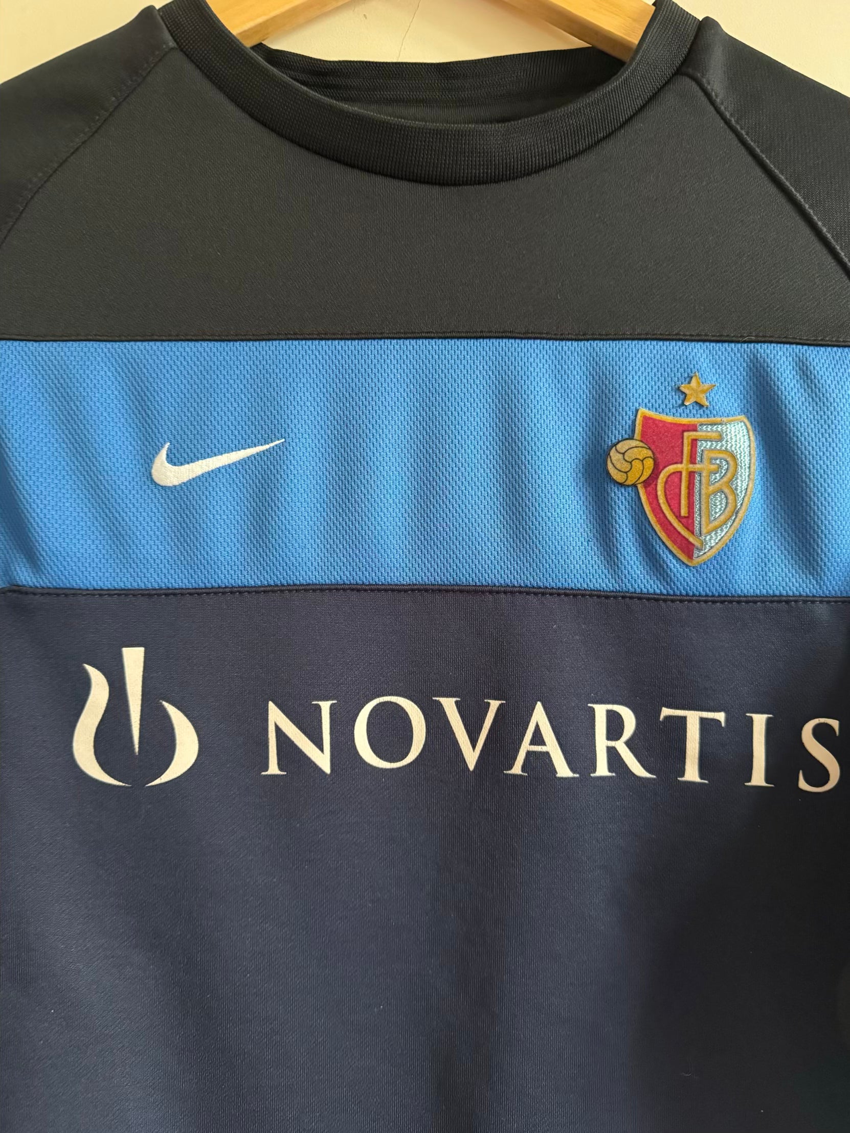FC Basel 🇨🇭2004-05 Nike Sweatshirt