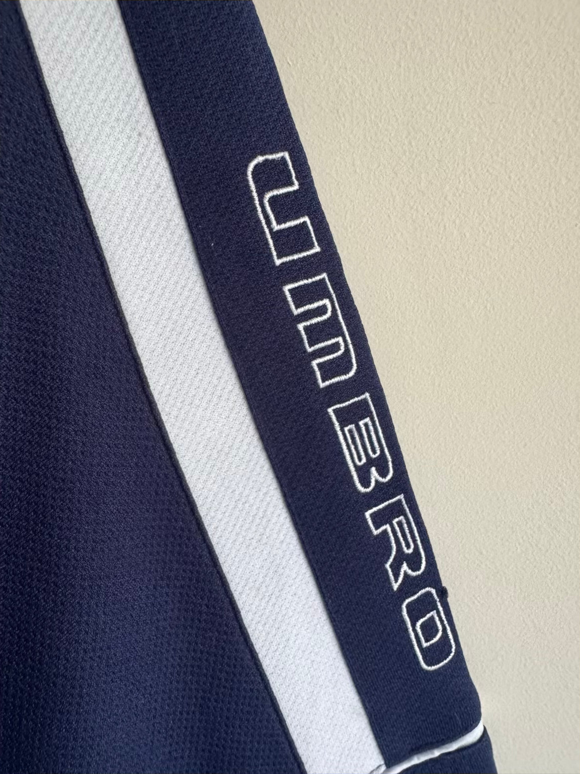 Olympique Lyonnais 🇫🇷 2002-03 Umbro Sweatshirt