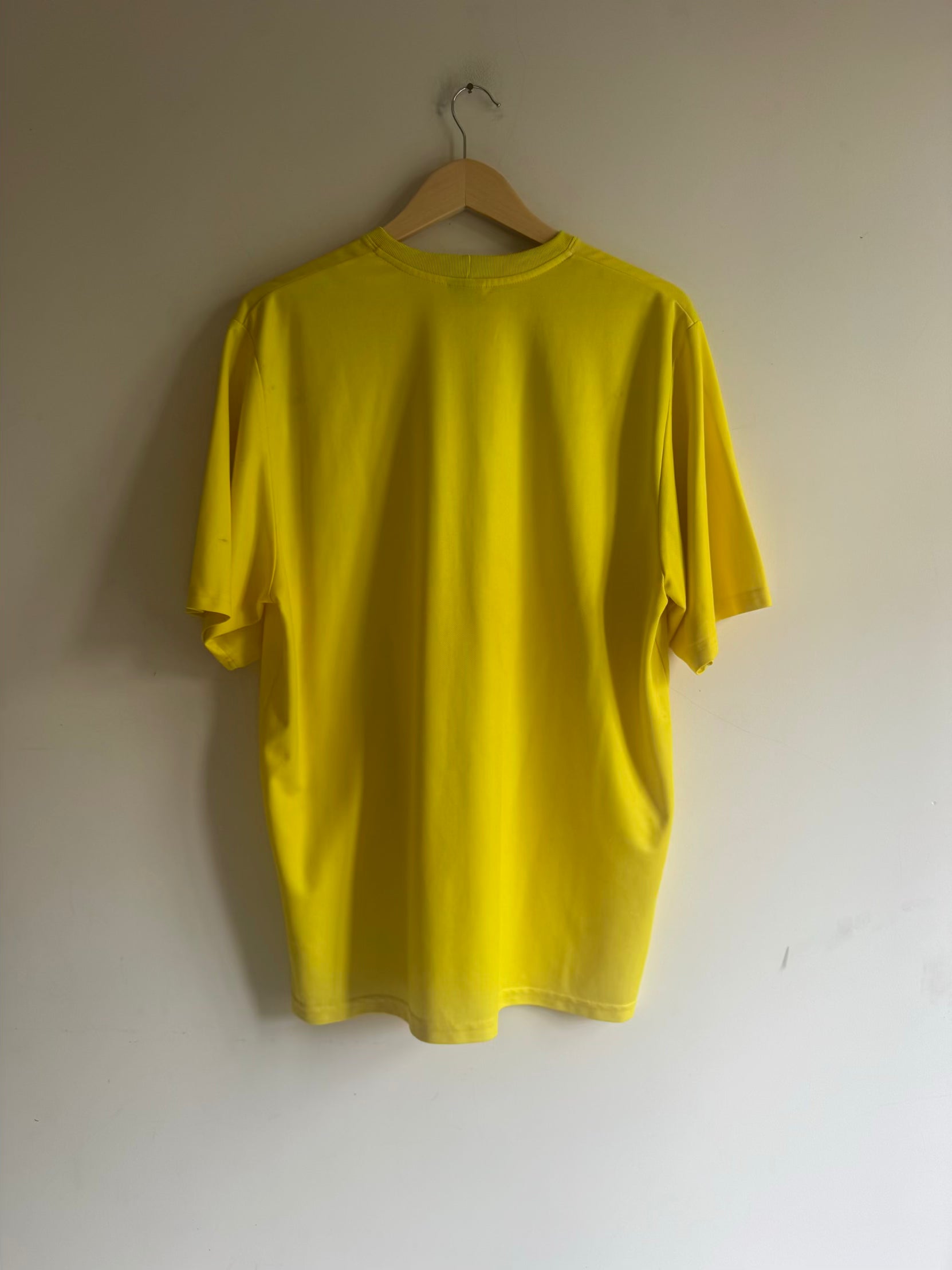 Brazil 🇧🇷 2002-03 Player issue Nike Training Tee