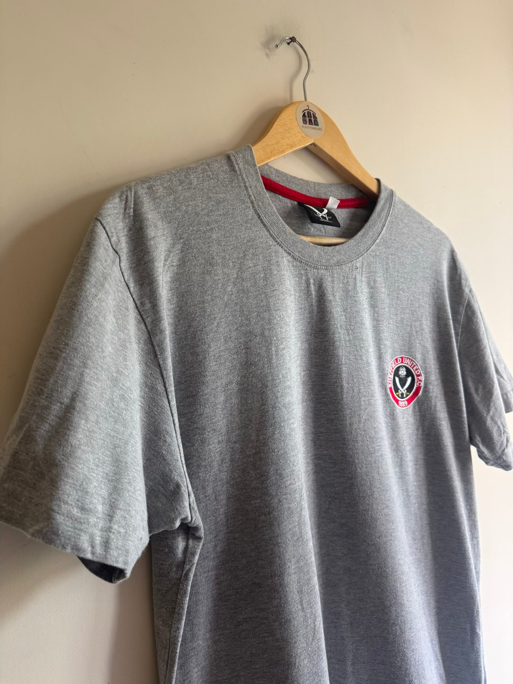 Sheffield United 🏴󠁧󠁢󠁥󠁮󠁧󠁿 90s Supporters Tee