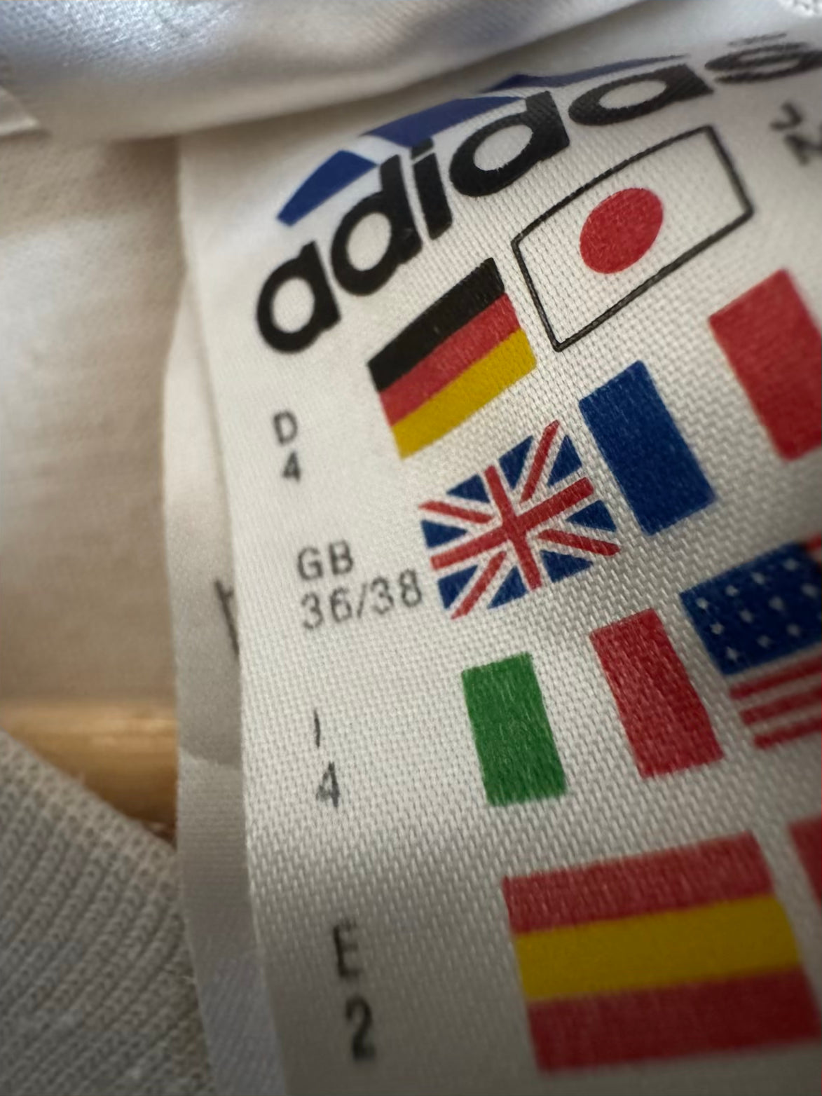 Real Madrid 🇪🇸 2001-02 Adidas Training Tee