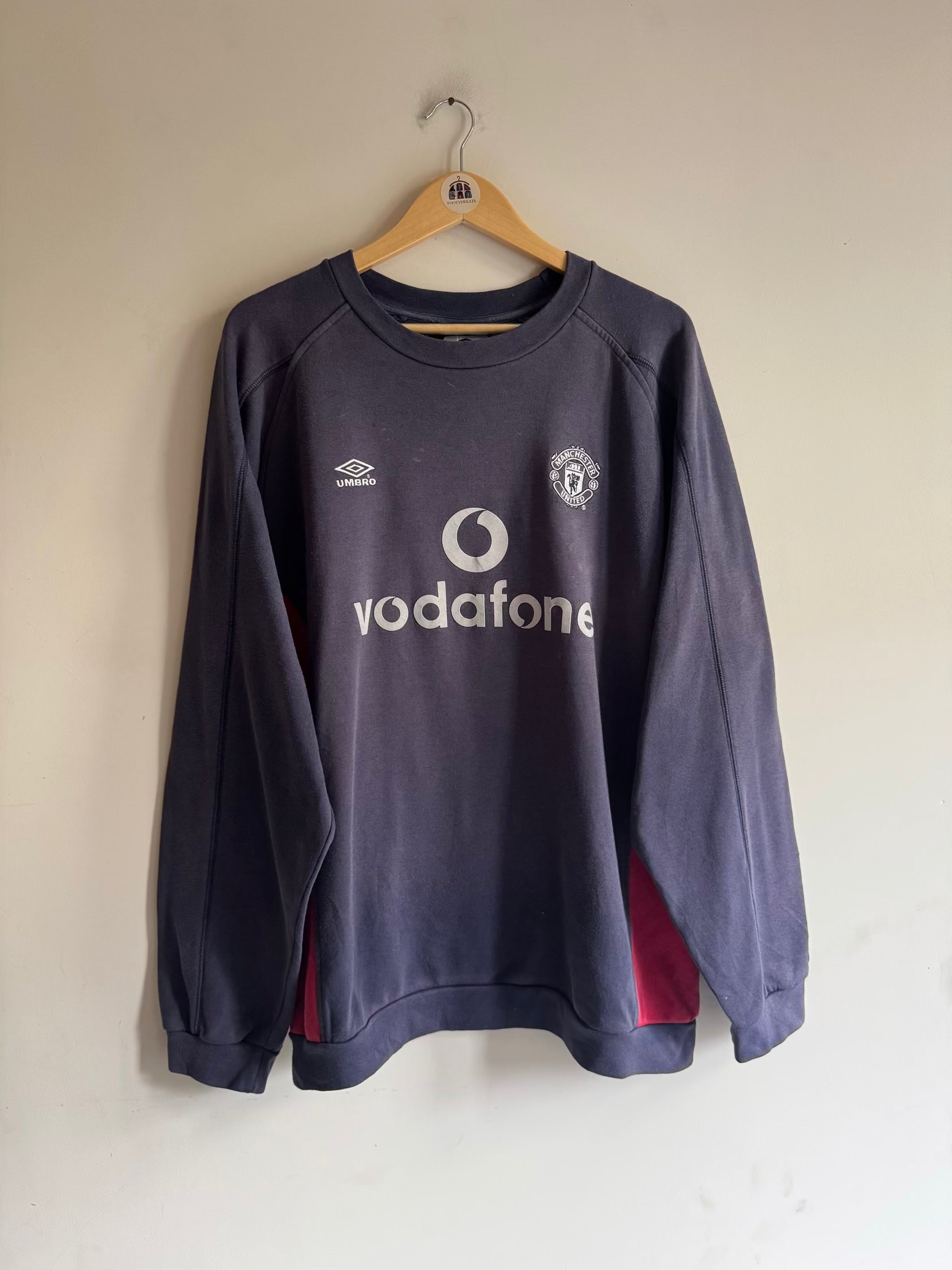 Manchester United 🏴󠁧󠁢󠁥󠁮󠁧󠁿 2000-01 Umbro Sweatshirt