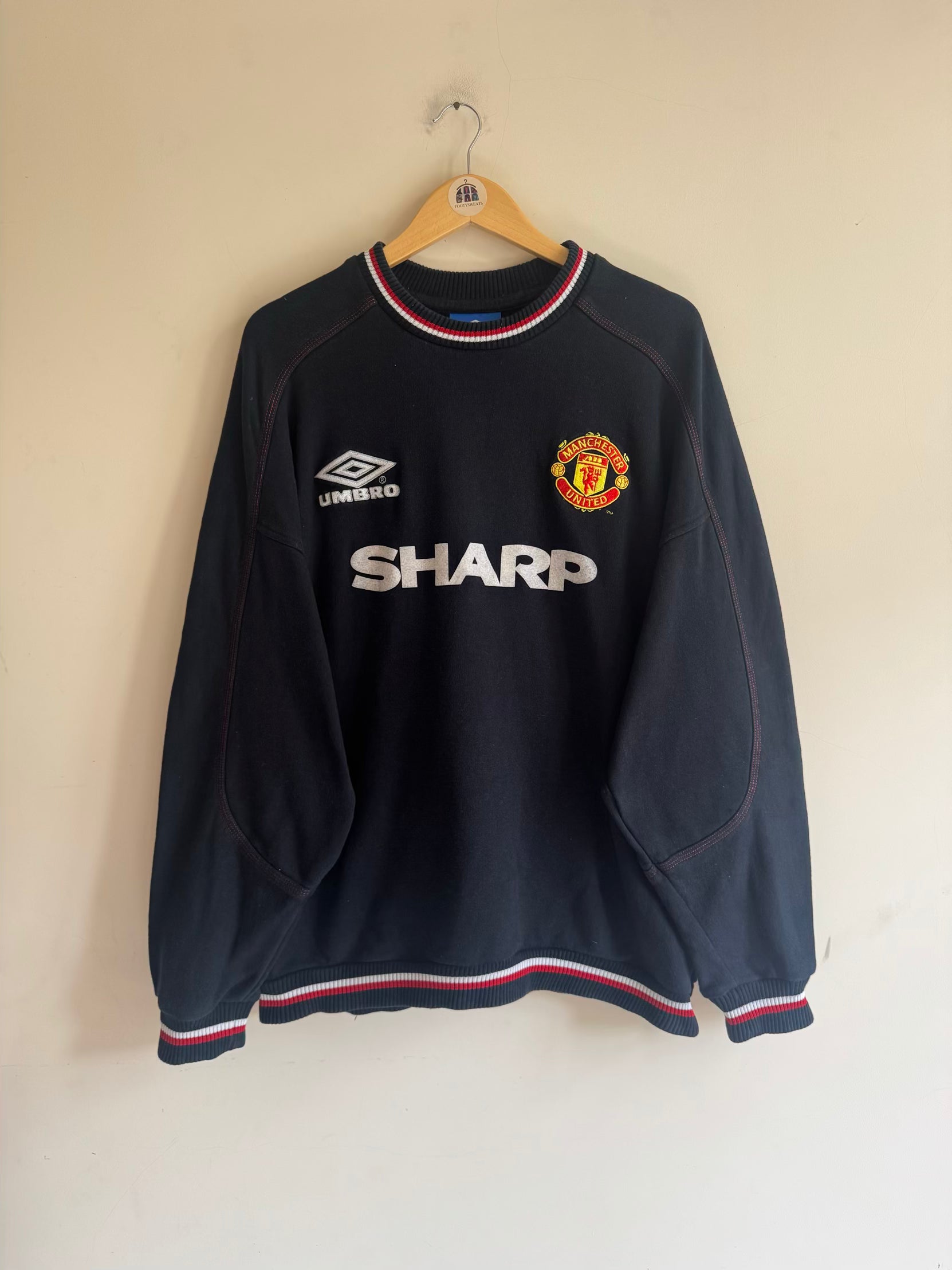 Manchester United 🏴󠁧󠁢󠁥󠁮󠁧󠁿 1998-99 Umbro Sweatshirt