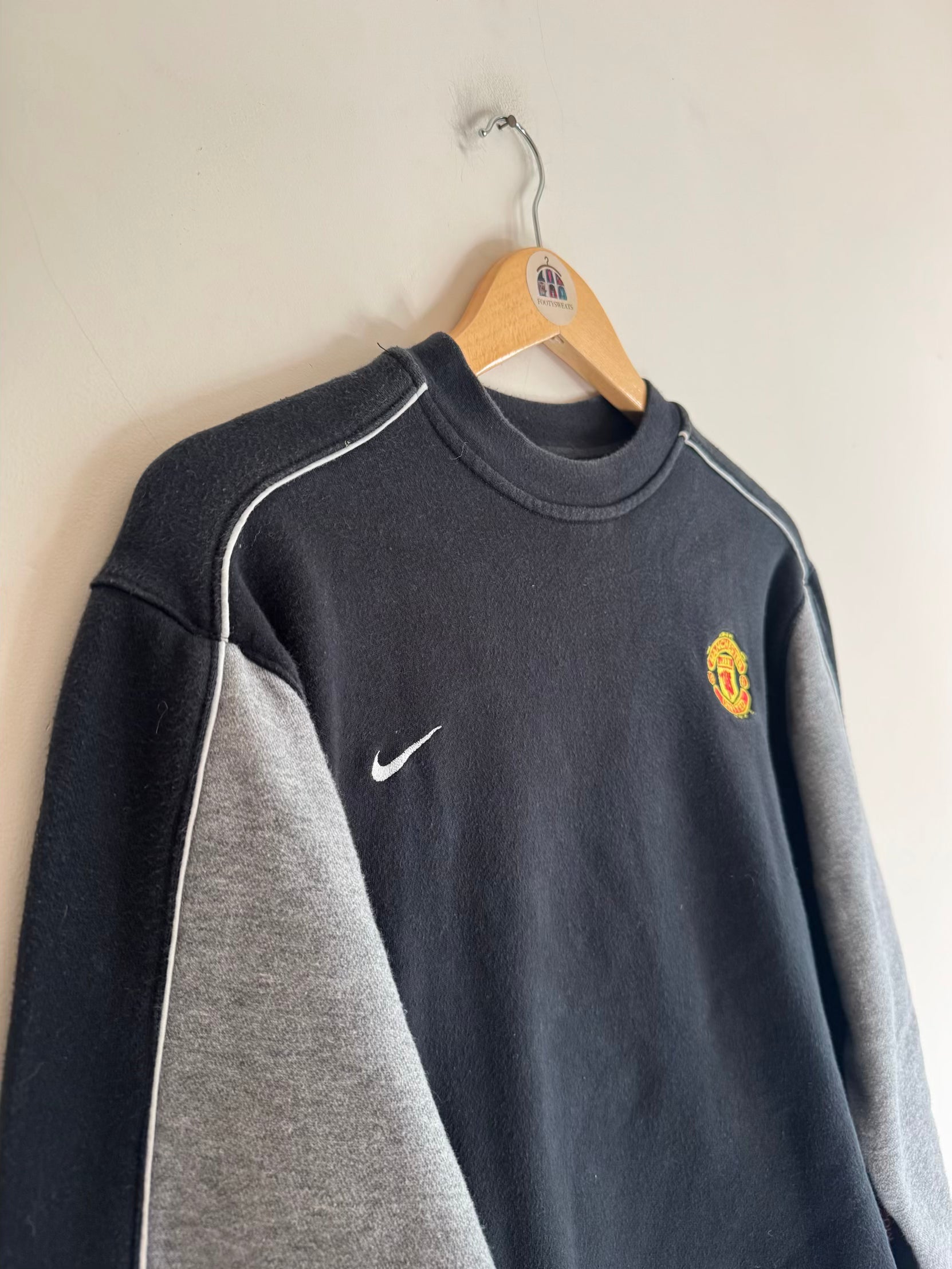 Manchester United 🏴󠁧󠁢󠁥󠁮󠁧󠁿 2003-04 Nike Sweatshirt