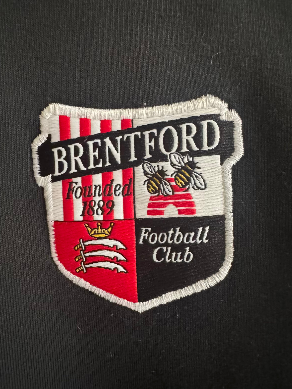 Brentford 🏴󠁧󠁢󠁥󠁮󠁧󠁿 2002-03 TFG Sports Sweatshirt