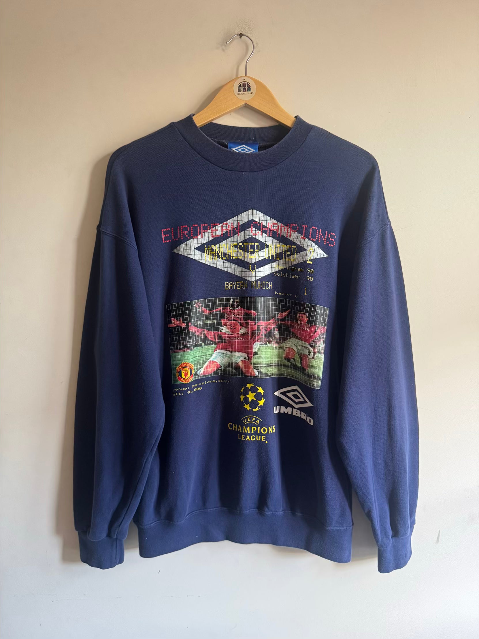 Manchester United 🏴󠁧󠁢󠁥󠁮󠁧󠁿 1998-99 Umbro Champions League Final Sweatshirt
