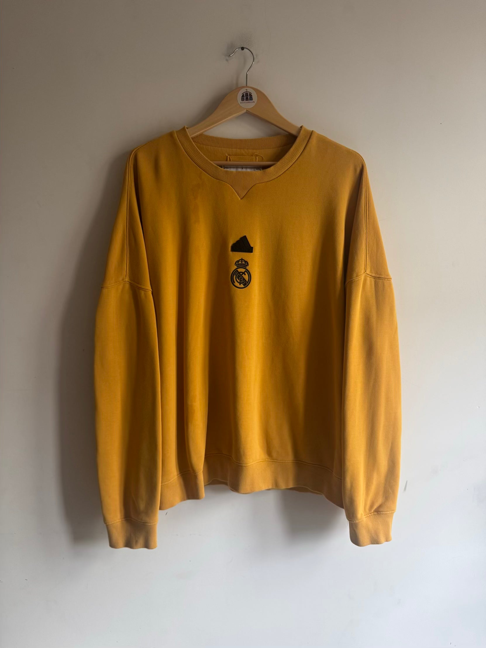 Real Madrid 🇪🇸 2023-24 Adidas Lifestyler Sweatshirt